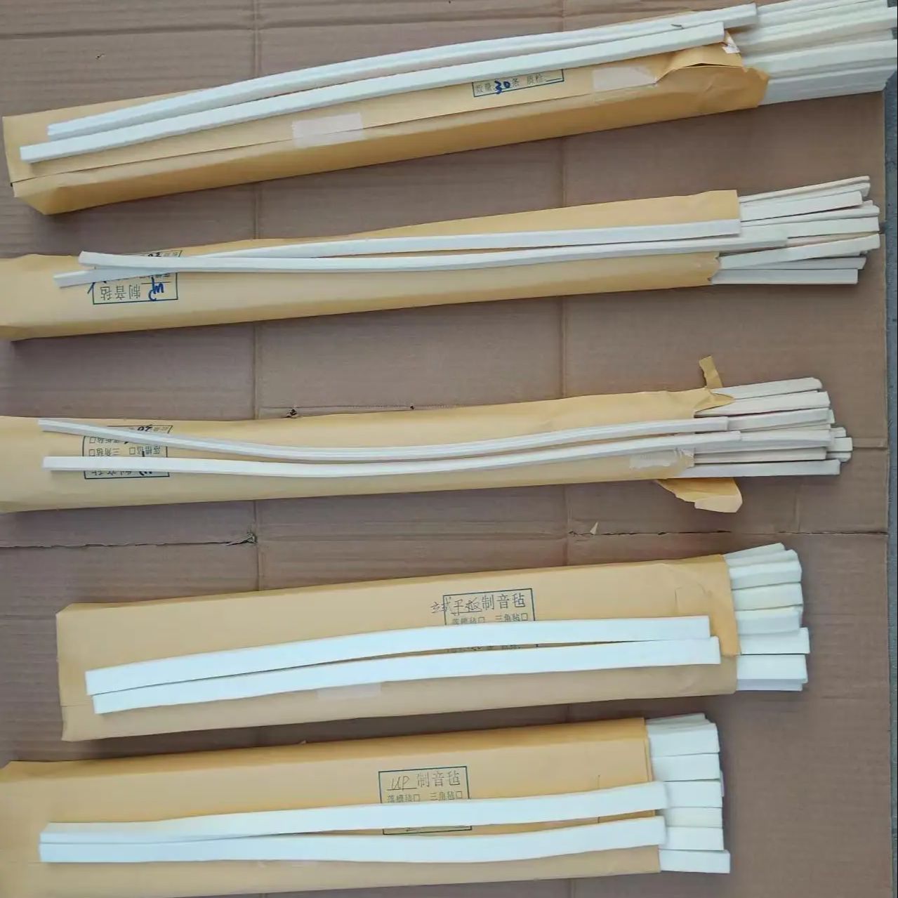 Musical Instrument Triangle - 10 個のダンパーフェイトピアノアクセサリー、ピアノチューニングツール、フラットストップ、トライアングルドロップグルーブ、フラワリング、ストップサウンド