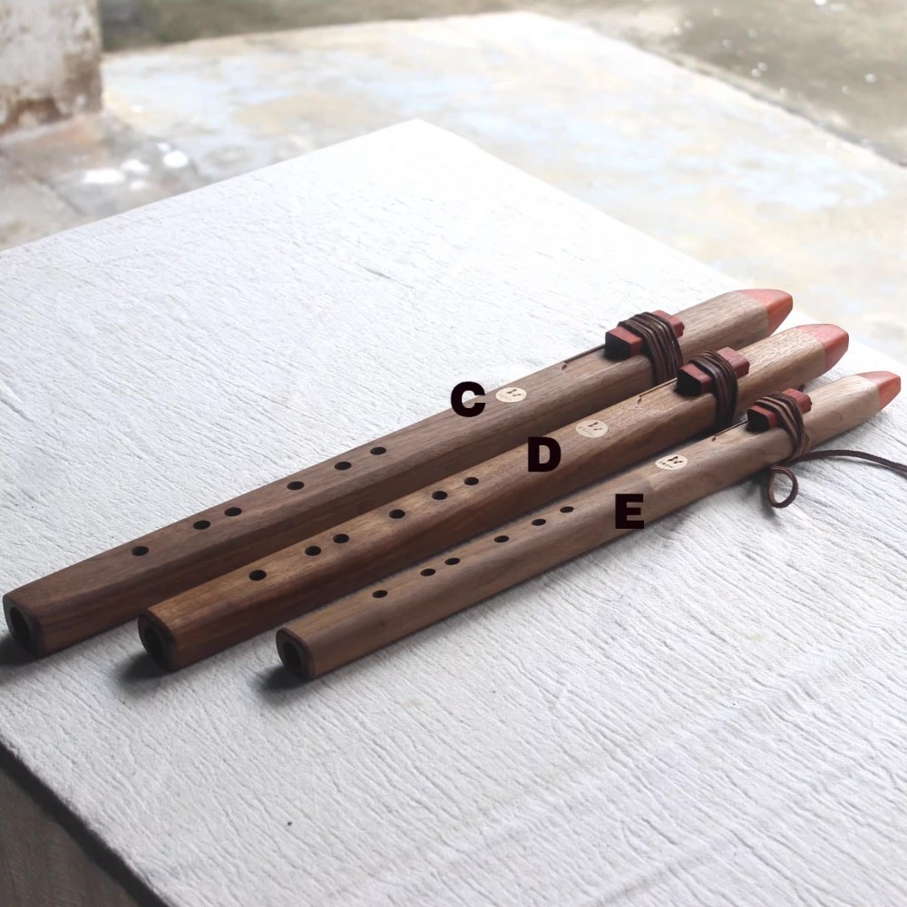 B/C/D/E/F トーン木製垂直フルートポータブル伴奏ヒー - Musical Instrument Of India のレビューと価格